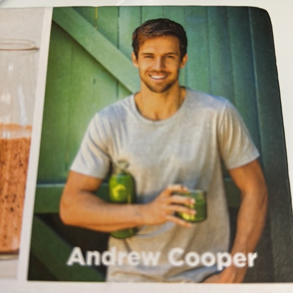 JUICE MANIFESTO by author ANDREW COOPER NWT - Picture 2 of 12